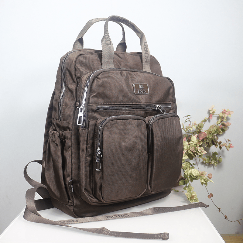 Sac à dos noir pour femme, format compact et design sobre – Image 12