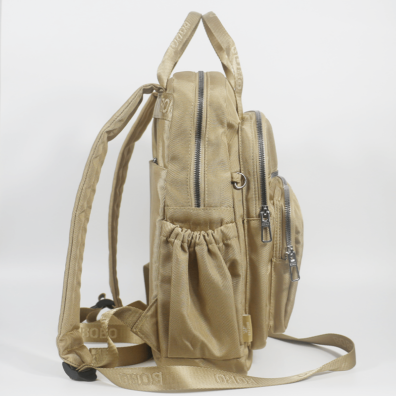 Sac à dos noir pour femme, format compact et design sobre – Image 4
